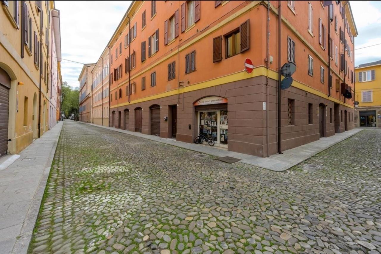 La Sosta 2-Casa Accanto Alla Stazione Dei Treni Modena Eksteriør billede